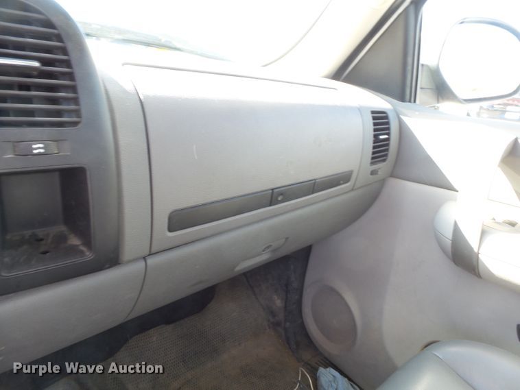 image for item DH7756 2008 Chevrolet Silverado 1500 pickup truck