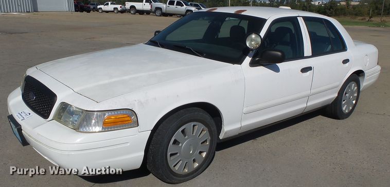 image for item DH7757 2006 Ford Crown Victoria Police Interceptor