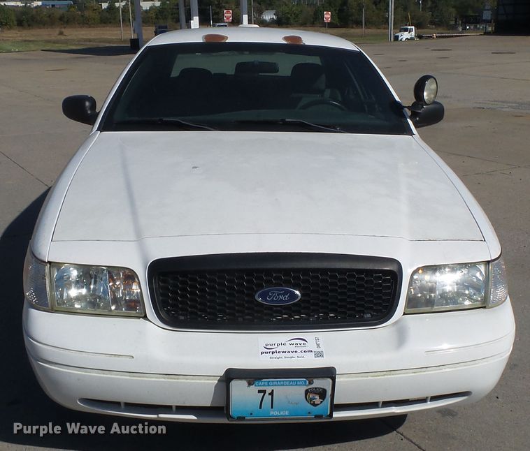 image for item DH7757 2006 Ford Crown Victoria Police Interceptor