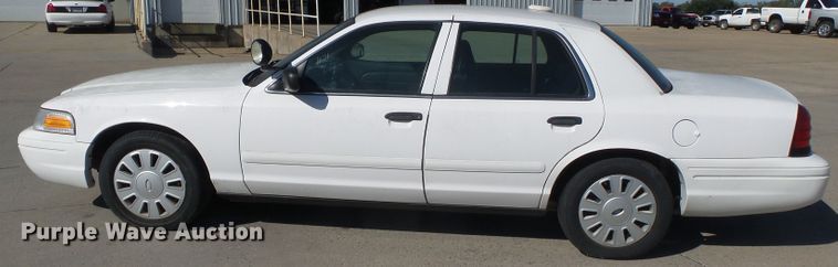 image for item DH7757 2006 Ford Crown Victoria Police Interceptor