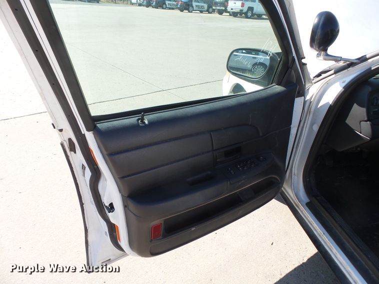 image for item DH7757 2006 Ford Crown Victoria Police Interceptor