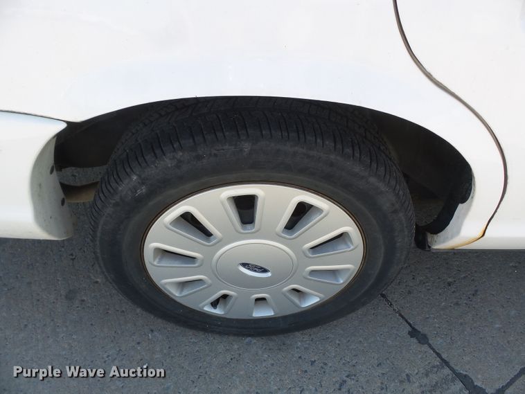 image for item DH7757 2006 Ford Crown Victoria Police Interceptor