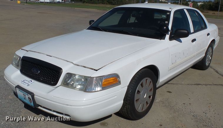 image for item DH7758 2009 Ford Crown Victoria Police Interceptor