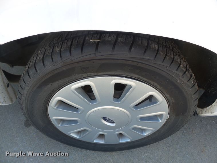 image for item DH7758 2009 Ford Crown Victoria Police Interceptor