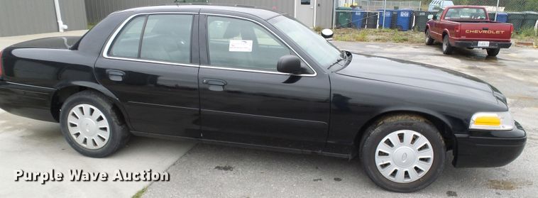 image for item DI0697 2007 Ford Crown Victoria Police Interceptor
