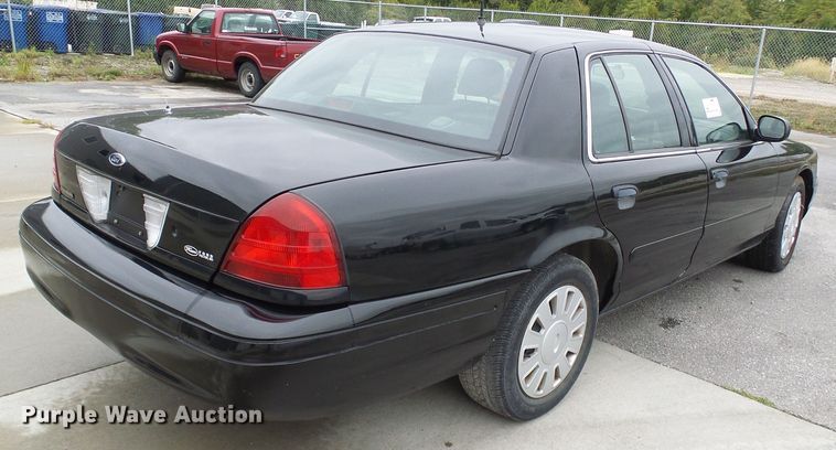 image for item DI0697 2007 Ford Crown Victoria Police Interceptor