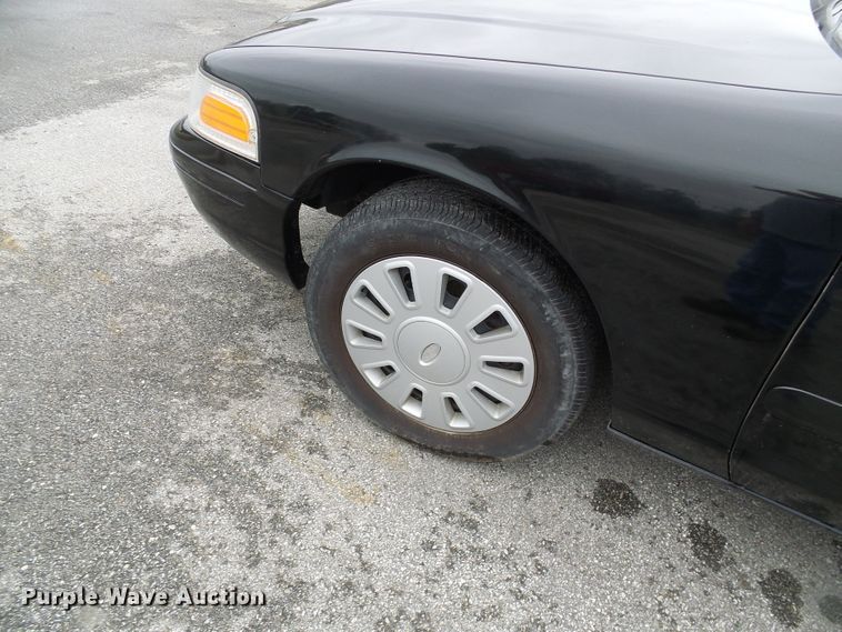 image for item DI0697 2007 Ford Crown Victoria Police Interceptor