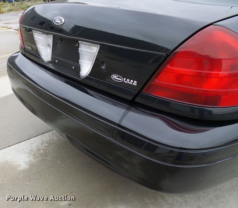 image for item DI0697 2007 Ford Crown Victoria Police Interceptor