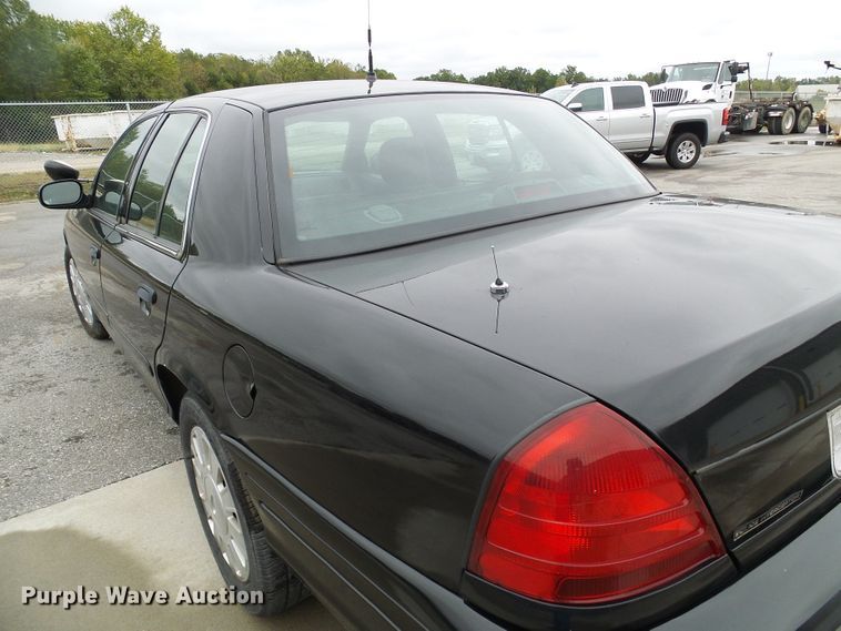 image for item DI0697 2007 Ford Crown Victoria Police Interceptor