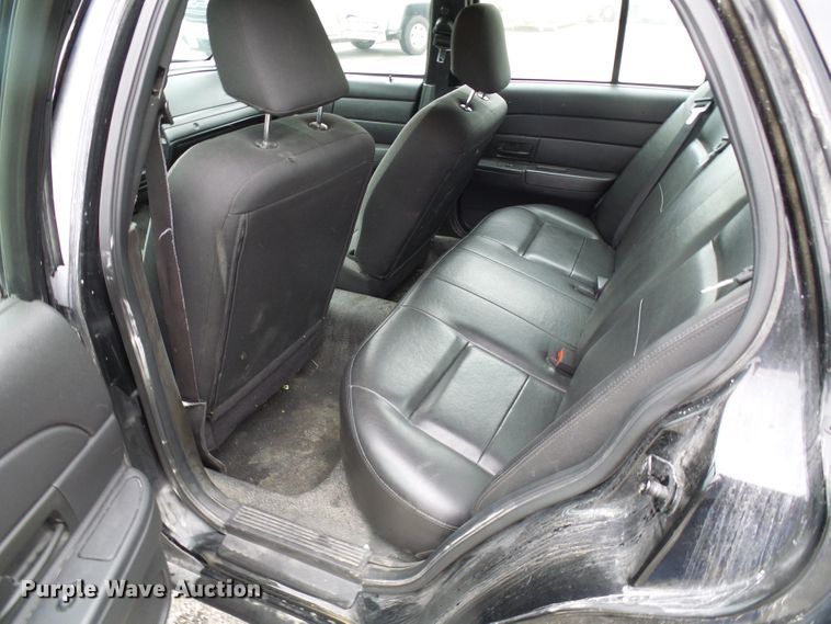 image for item DI0697 2007 Ford Crown Victoria Police Interceptor