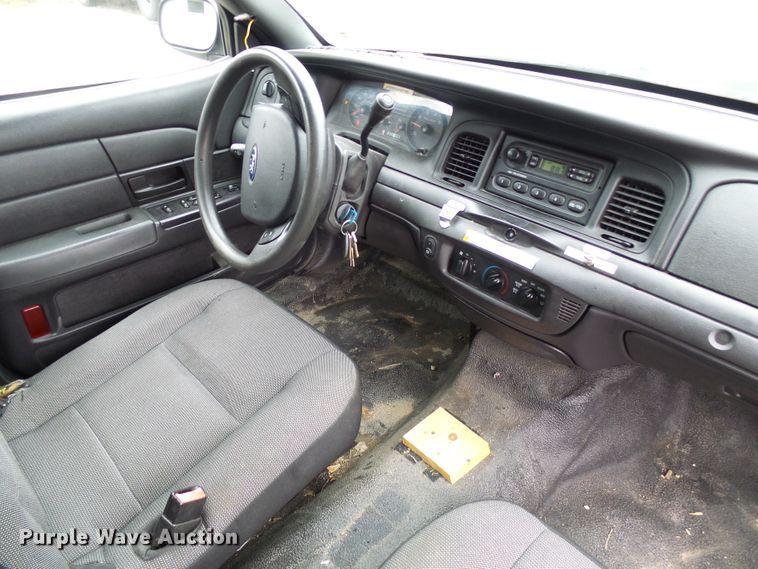 image for item DI0697 2007 Ford Crown Victoria Police Interceptor