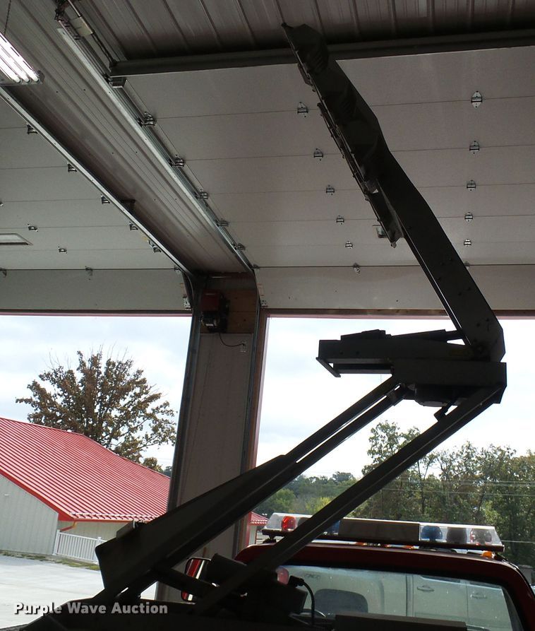 image for item DI0705 Command Light light tower