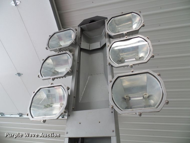 image for item DI0705 Command Light light tower