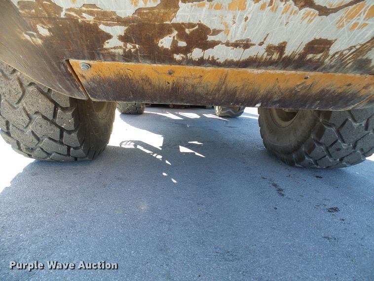 image for item DI0710 2004 Case 721D wheel loader