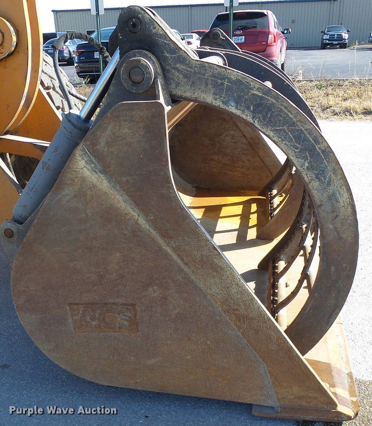 image for item DI0712 ACS Case 721E grapple bucket