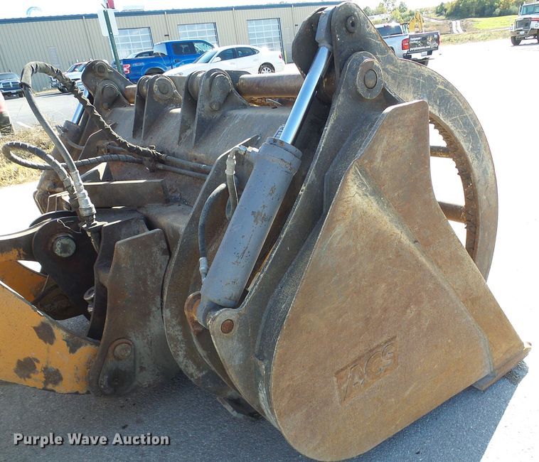 image for item DI0712 ACS Case 721E grapple bucket