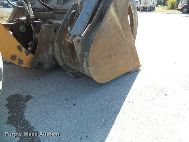 image for item DI0712 ACS Case 721E grapple bucket