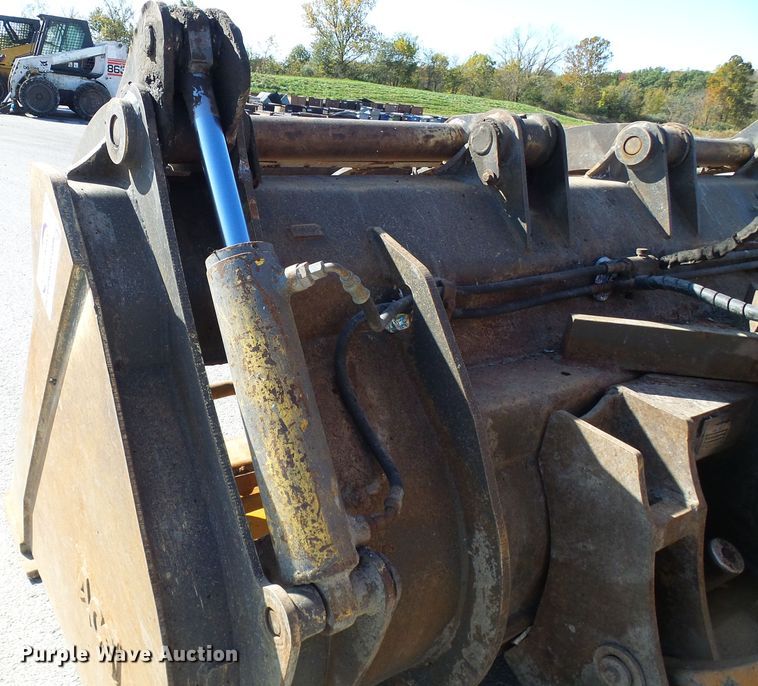 image for item DI0712 ACS Case 721E grapple bucket