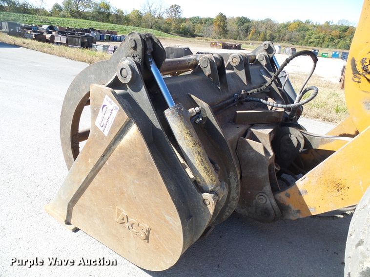 image for item DI0712 ACS Case 721E grapple bucket