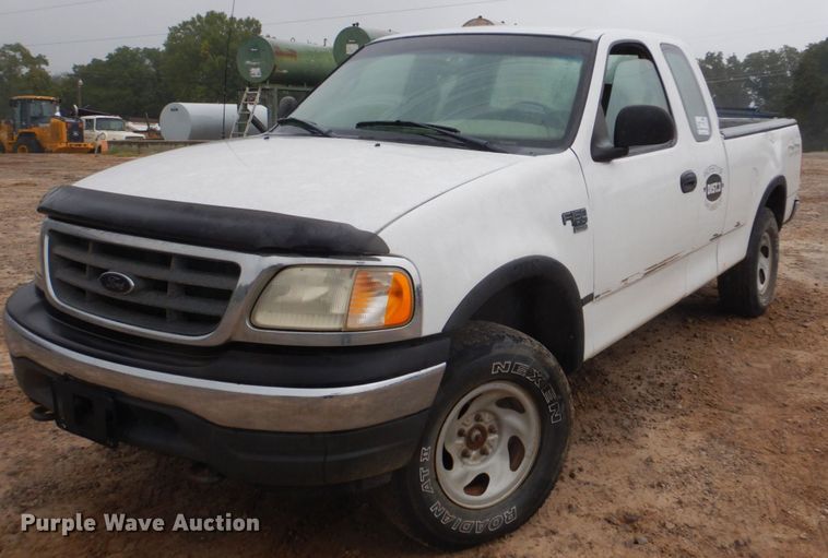 image for item DI2305 2000 Ford F150 XL SuperCab pickup truck