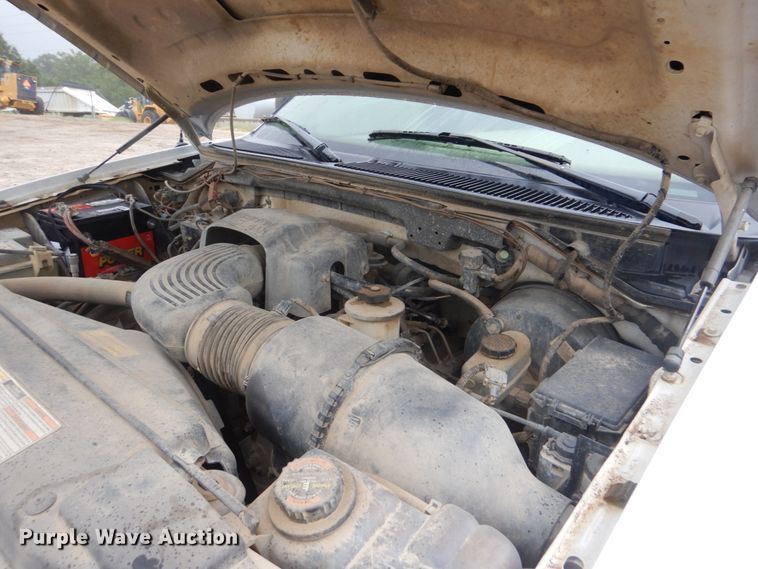 image for item DI2305 2000 Ford F150 XL SuperCab pickup truck