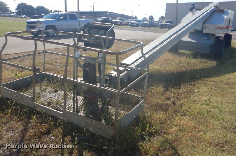 image for item DI2353 1999 Terex TB85 boom lift