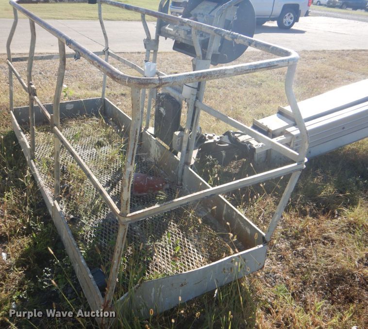 image for item DI2353 1999 Terex TB85 boom lift