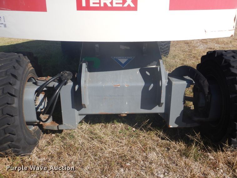image for item DI2353 1999 Terex TB85 boom lift