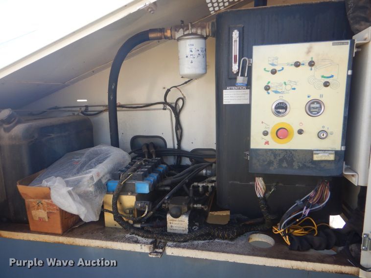 image for item DI2353 1999 Terex TB85 boom lift