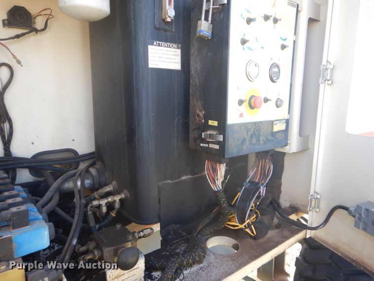 image for item DI2353 1999 Terex TB85 boom lift