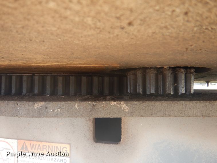 image for item DI2353 1999 Terex TB85 boom lift