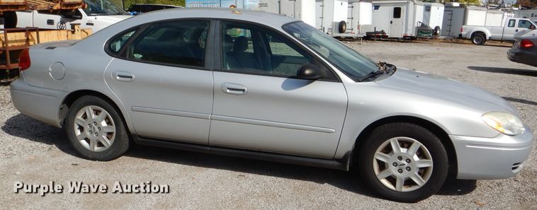 image for item DI2610 2006 Ford Taurus