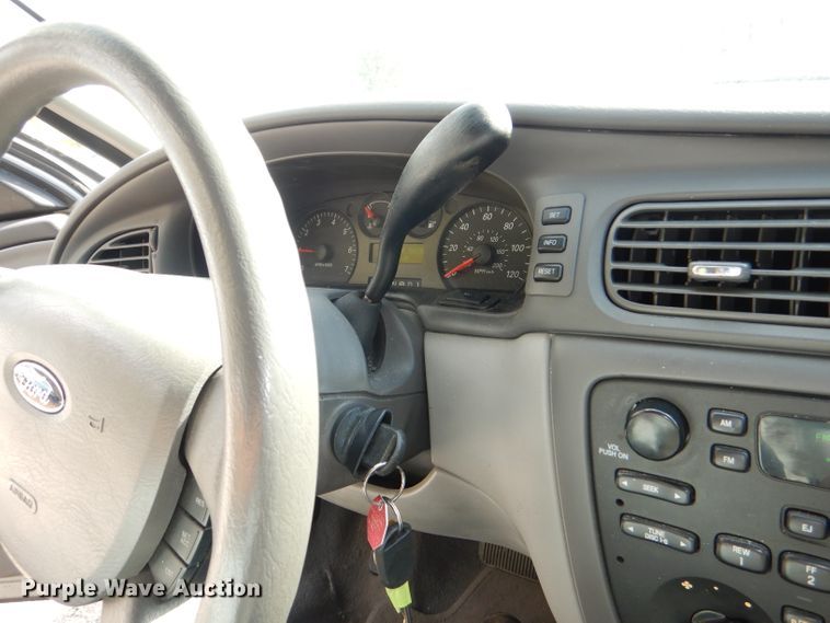 image for item DI2610 2006 Ford Taurus