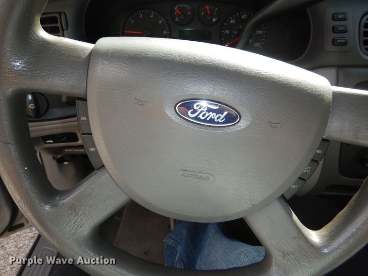 image for item DI2610 2006 Ford Taurus