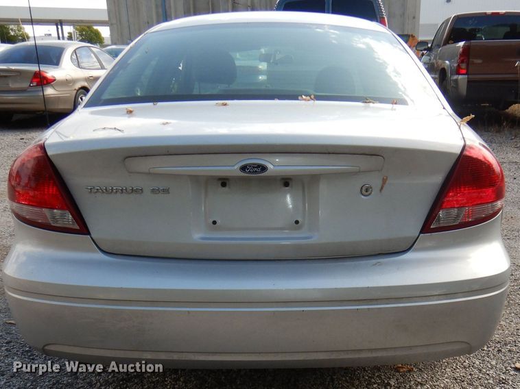 image for item DI2611 2006 Ford Taurus