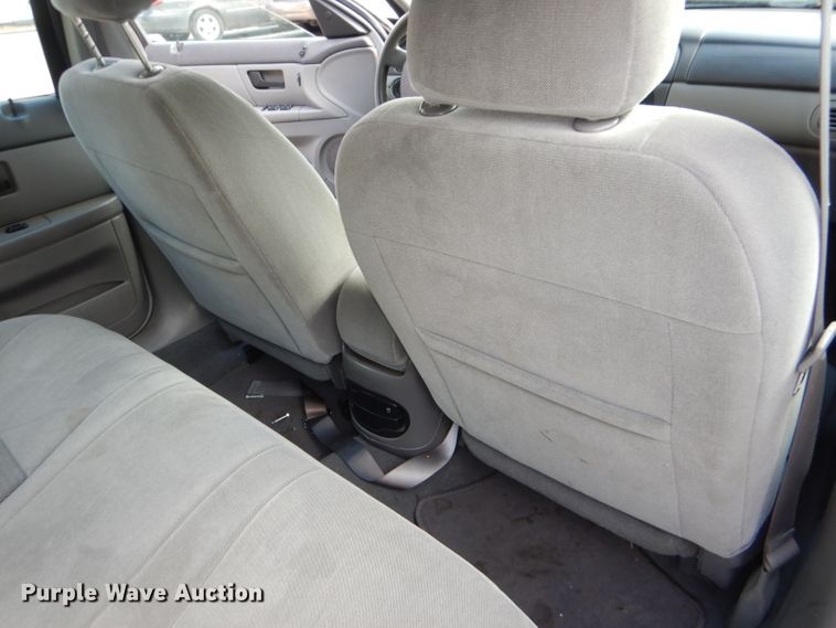 image for item DI2611 2006 Ford Taurus