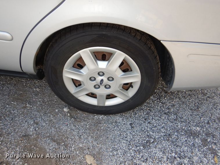 image for item DI2611 2006 Ford Taurus