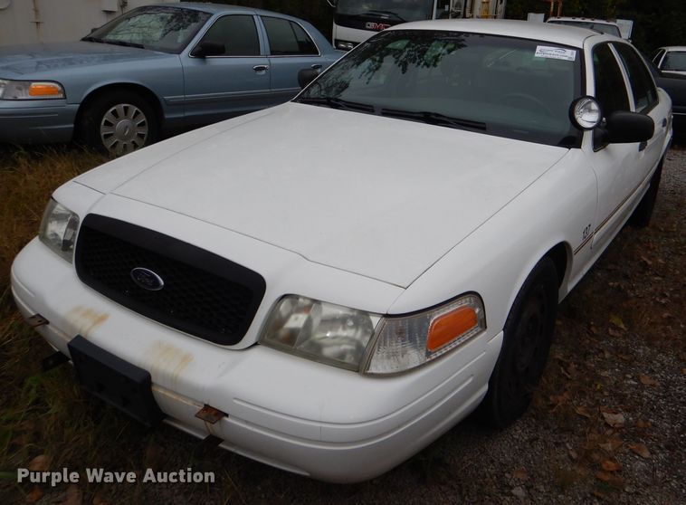image for item DI2613 2005 Ford Crown Victoria Police Interceptor
