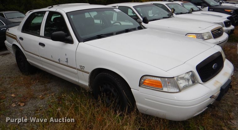 image for item DI2613 2005 Ford Crown Victoria Police Interceptor