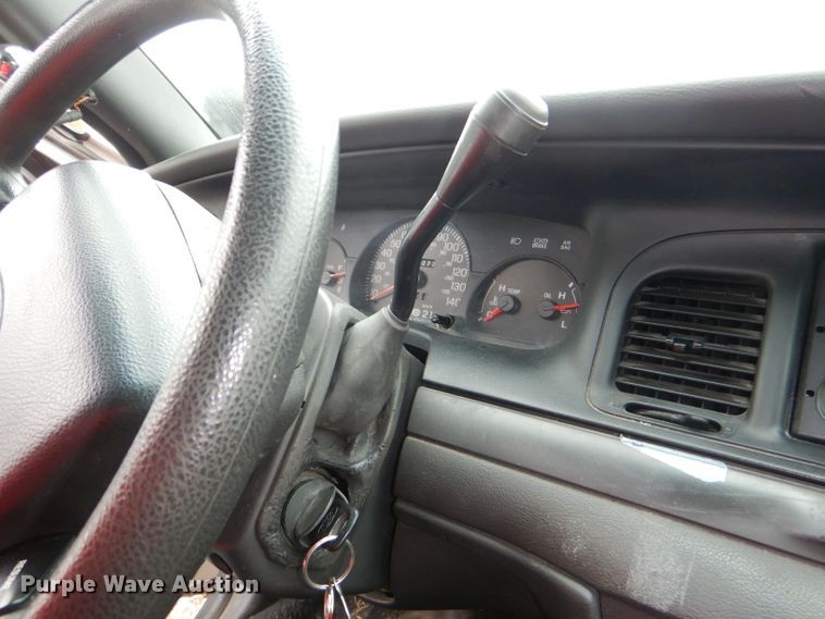 image for item DI2613 2005 Ford Crown Victoria Police Interceptor