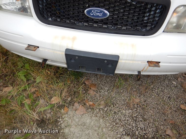 image for item DI2613 2005 Ford Crown Victoria Police Interceptor