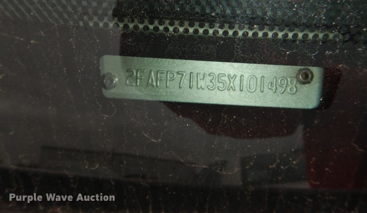 image for item DI2613 2005 Ford Crown Victoria Police Interceptor