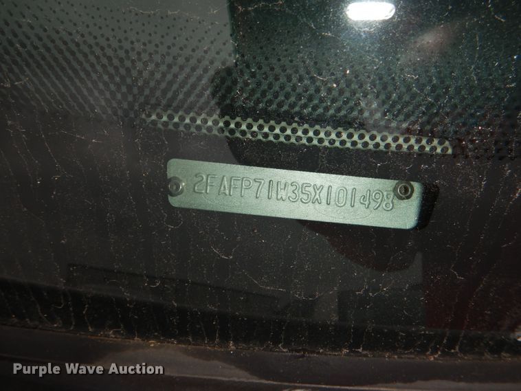 image for item DI2613 2005 Ford Crown Victoria Police Interceptor