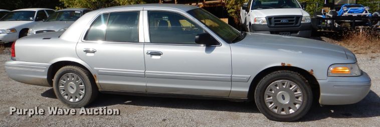 image for item DI2619 2003 Ford Crown Victoria Police Interceptor