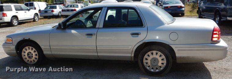 image for item DI2619 2003 Ford Crown Victoria Police Interceptor