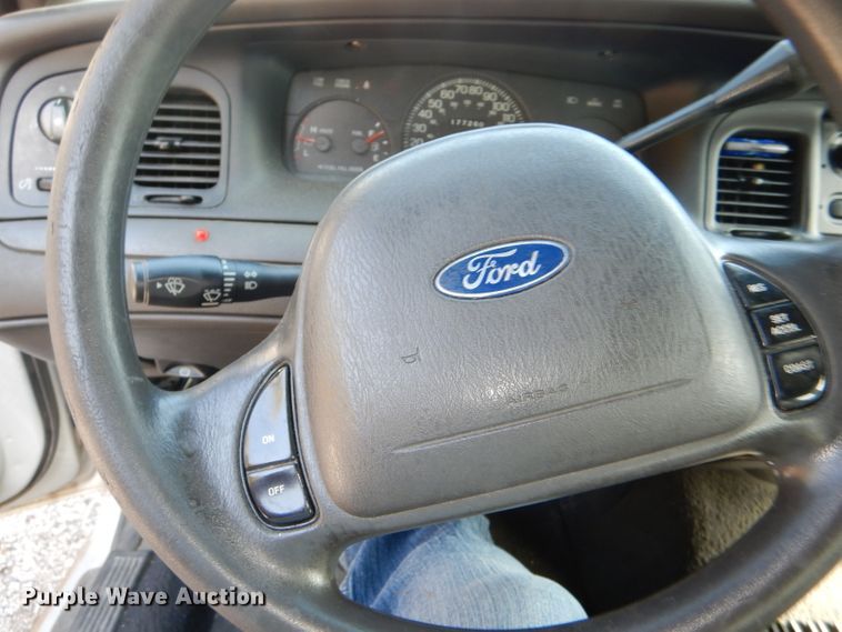 image for item DI2619 2003 Ford Crown Victoria Police Interceptor