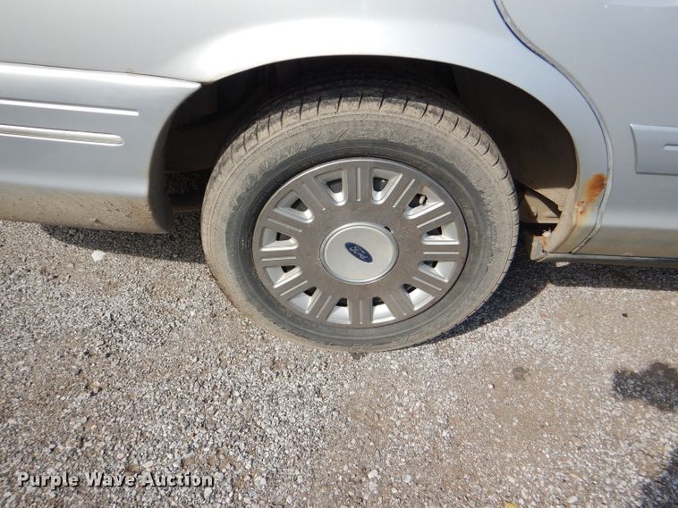 image for item DI2619 2003 Ford Crown Victoria Police Interceptor