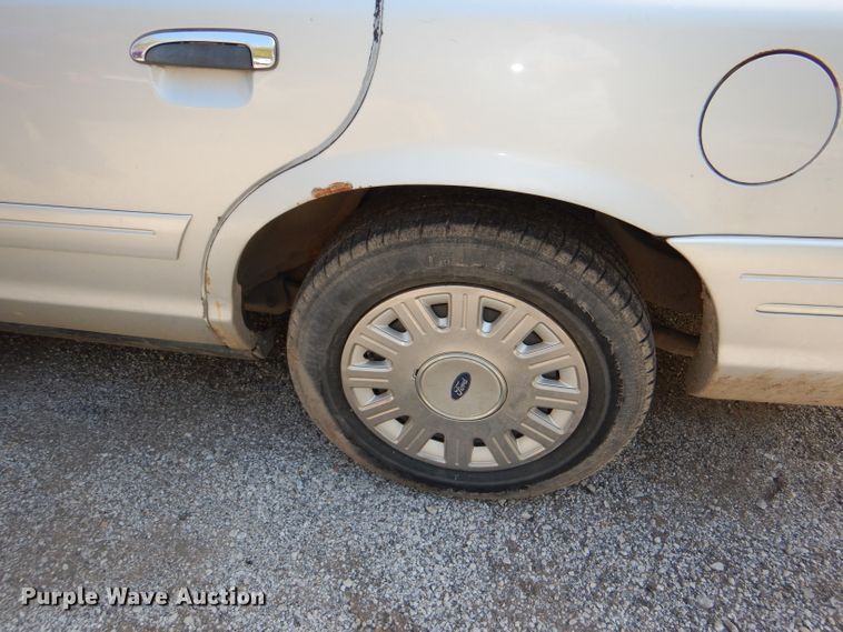 image for item DI2619 2003 Ford Crown Victoria Police Interceptor