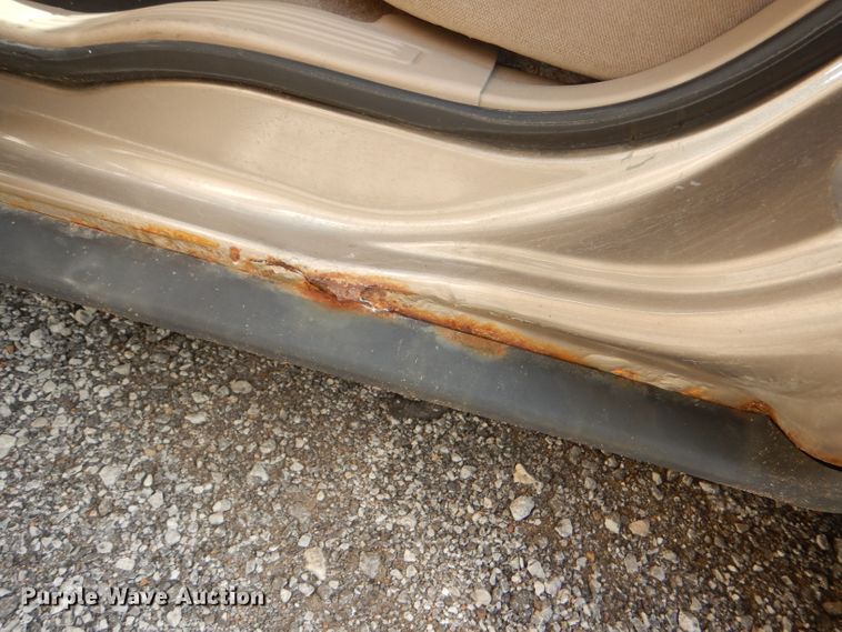 image for item DI2620 2003 Ford Taurus