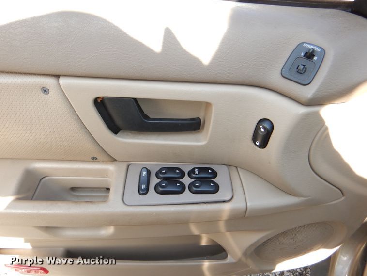 image for item DI2620 2003 Ford Taurus